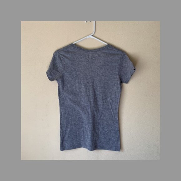 NFL Team Apparel Gray Seahawks Football V-Neck Shirt Size Med EUC #M-068 - Picture 3 of 5